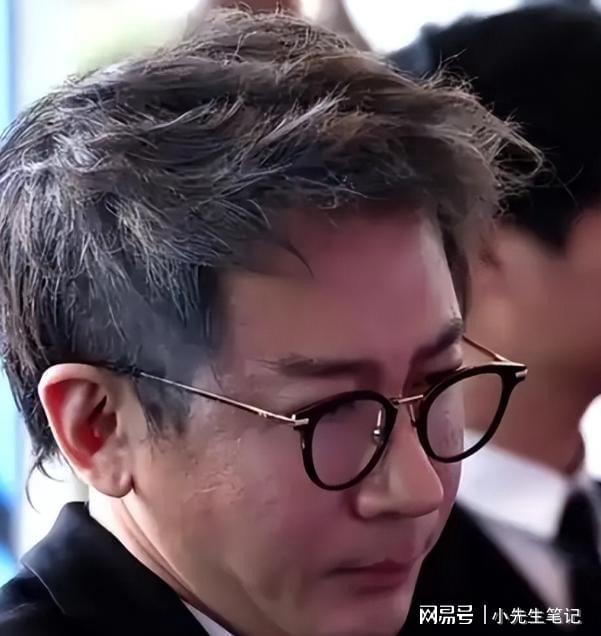 一年瘦脱相再多的钱也难买健康开元棋牌试玩49岁刘谦抗癌(图11)